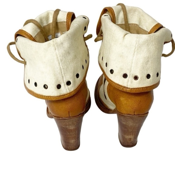 FRYE Julia Lace Up Boots - Picture 5 of 14